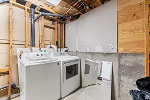 470 N 75 W, Springville, UT 84663 - Photo 16