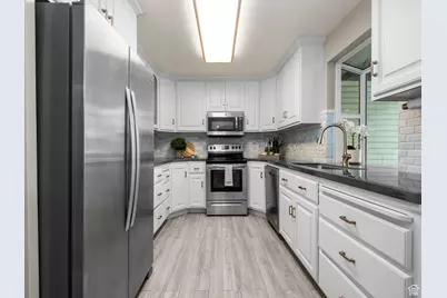 2823 N Marrcrest E, Provo, UT 84604 - Photo 8