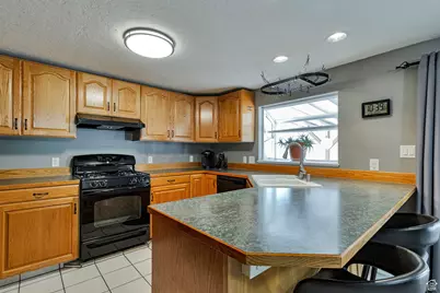 389 W 2575 N, Sunset, UT 84015 - Photo 12