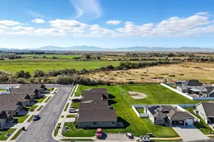 3468 N Larkspur Ln W, Plain City, UT 84404 - Photo 12