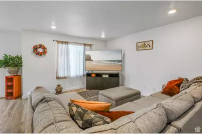 1847 E Eagle View Ln, Eagle Mountain, UT 84005 - Photo 4