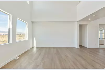 4983 N Topaz Dr #301, Eagle Mountain, UT 84005 - Photo 4