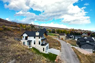 649 N Lochwood Dr, Garden City, UT 84028 - Photo 78