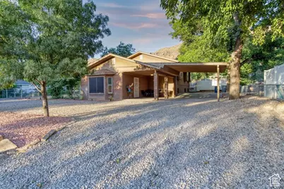 65 S Main St, La Verkin, UT 84745 - Photo 2