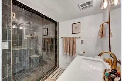 5295 S Holladay Blvd E, Salt Lake City, UT 84117 - Photo 24