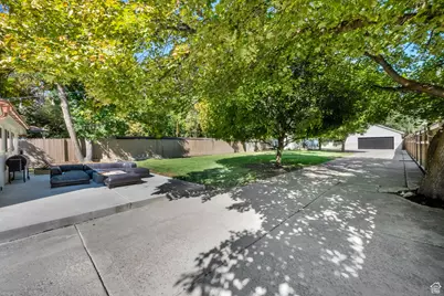 5295 S Holladay Blvd E, Salt Lake City, UT 84117 - Photo 30