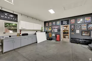 5295 S Holladay Blvd E, Salt Lake City, UT 84117 - Photo 26