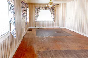 141 W 100 N, East Carbon, UT 84520 - Photo 8