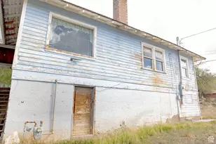 141 W 100 N, East Carbon, UT 84520 - Photo 28