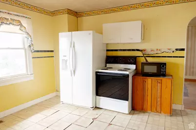 141 W 100 N, East Carbon, UT 84520 - Photo 12