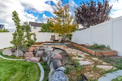 541 W Mountain Ridge Dr, Saratoga Springs, UT 84045 - Photo 8