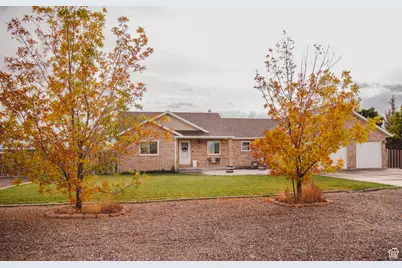 65 S 400 E, Centerfield, UT 84622 - Photo 2