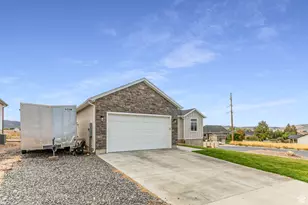 216 E 1500 N, Nephi, UT 84648 - Photo 6