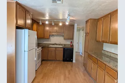 282 Appaloosa Loop, Enoch, UT 84721 - Photo 10