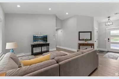 301 S 1200 E #52, Saint George, UT 84790 - Photo 6