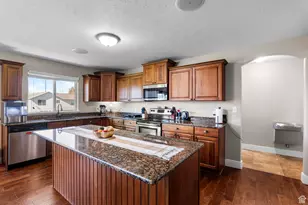 786 S 1430 W, Lehi, UT 84043 - Photo 10
