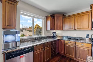 786 S 1430 W, Lehi, UT 84043 - Photo 6