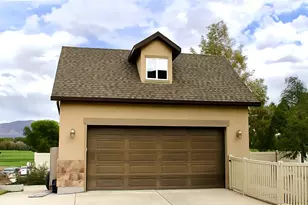 469 E Vine St, Murray, UT 84107 - Photo 4