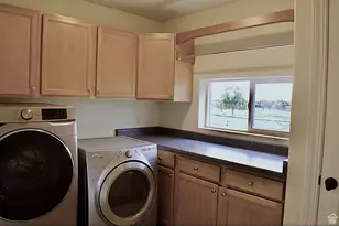 469 E Vine St, Murray, UT 84107 - Photo 18