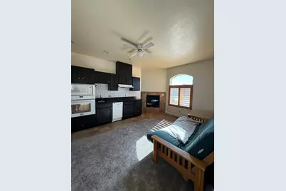 469 E Vine St, Murray, UT 84107 - Photo 10