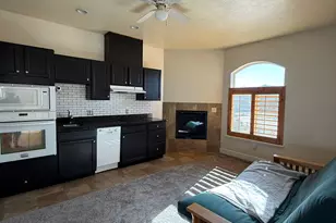 469 E Vine St, Murray, UT 84107 - Photo 10