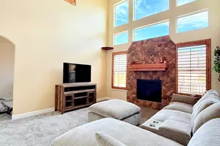 469 E Vine St, Murray, UT 84107 - Photo 6