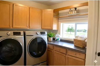 469 E Vine St, Murray, UT 84107 - Photo 32