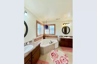 469 E Vine St, Murray, UT 84107 - Photo 24