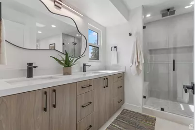 863 W Germania Ave, Murray, UT 84123 - Photo 10