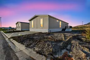 1700 W 2700 N, Pleasant View, UT 84404 - Photo 32