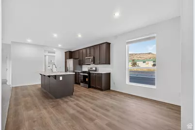 1700 W 2700 N #112, Pleasant View, UT 84404 - Photo 14