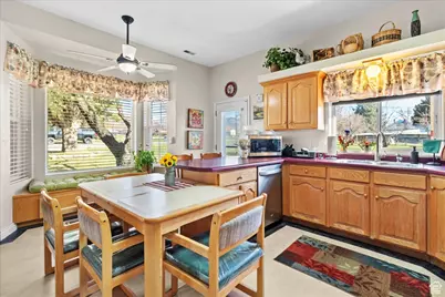 389 N 100 E, Spring City, UT 84662 - Photo 12