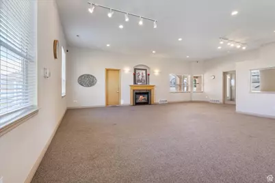 7138 S Brittany Town Dr, West Jordan, UT 84084 - Photo 34