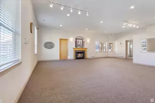 7138 S Brittany Town Dr, West Jordan, UT 84084 - Photo 34