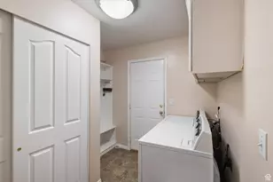 7138 S Brittany Town Dr, West Jordan, UT 84084 - Photo 28