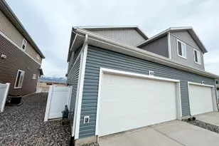 104 N Riverside Dr, Saratoga Springs, UT 84045 - Photo 2