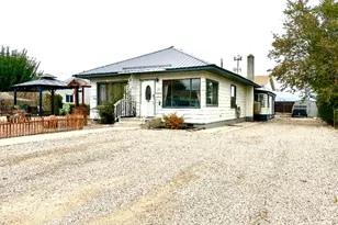 439 E 400 S, Vernal, UT 84078 - Photo 1