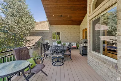 3357 E Glacier Ln, Sandy, UT 84092 - Photo 50