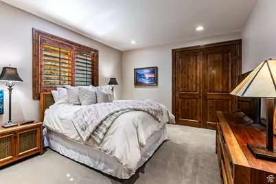 3357 E Glacier Ln, Sandy, UT 84092 - Photo 40