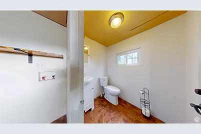 496 E Main St, Wellington, UT 84542 - Photo 18