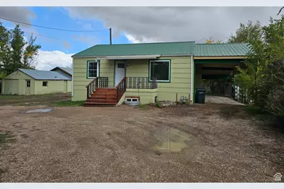 496 E Main St, Wellington, UT 84542 - Photo 1