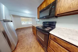 496 E Main St, Wellington, UT 84542 - Photo 2