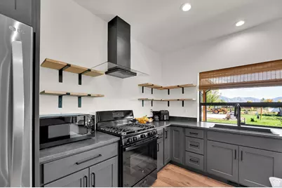 2386 N 3900 W, Corinne, UT 84307 - Photo 8