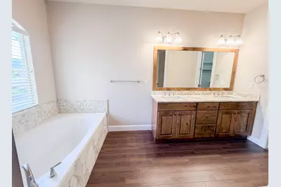 1015 N 995 W, Orem, UT 84057 - Photo 18