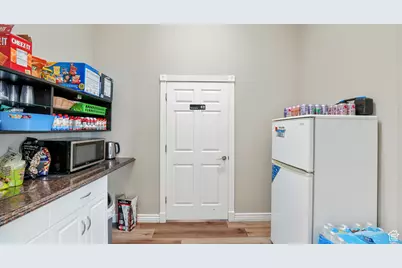 891 W Baxter Dr, South Jordan, UT 84095 - Photo 14