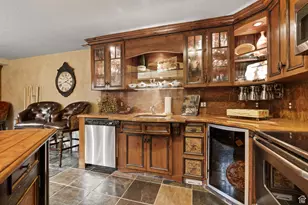 2238 E Cottonwood Cove Ln, Cottonwood Heights, UT 84121 - Photo 58