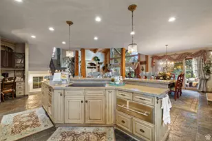2238 E Cottonwood Cove Ln, Cottonwood Heights, UT 84121 - Photo 36