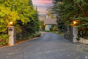 2238 E Cottonwood Cove Ln, Cottonwood Heights, UT 84121 - Photo 124