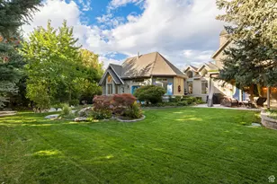 2238 E Cottonwood Cove Ln, Cottonwood Heights, UT 84121 - Photo 118