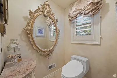 2238 E Cottonwood Cove Ln, Cottonwood Heights, UT 84121 - Photo 26